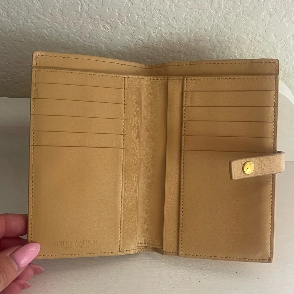 Bottega Veneta Pale Brown Intrecciato Bifold Wallet.